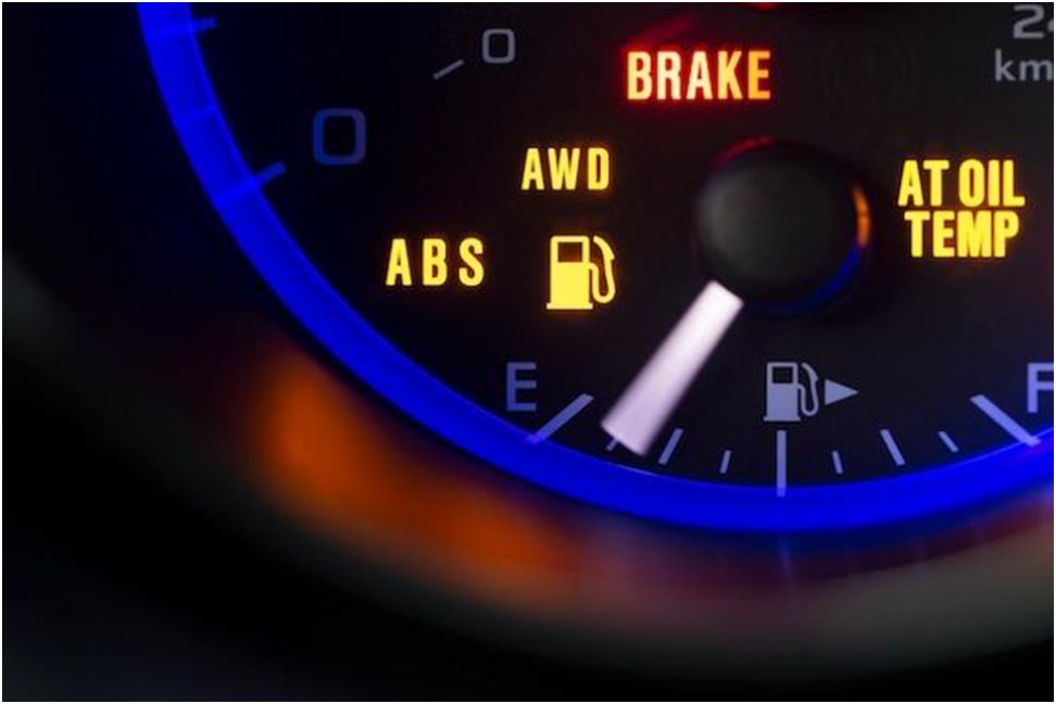 The 4 Most Common Engine Light Warnings and How to Diagnose Them